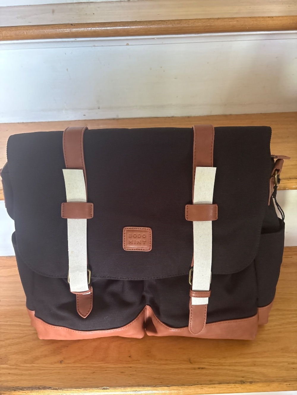 Bodomint Original Messenger Bag - Picture 7 of 7